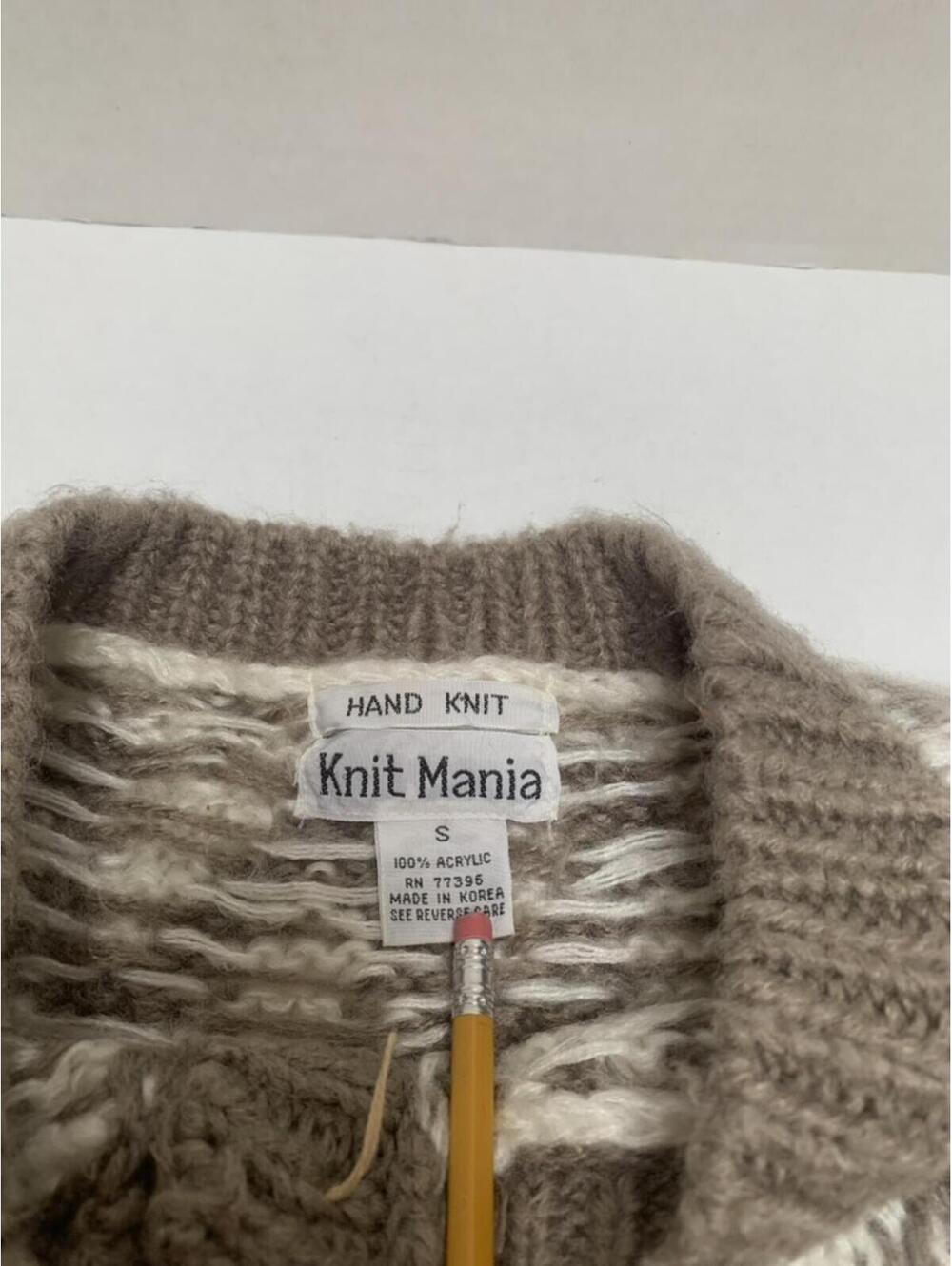 Vintage Knit Mania Hand Knit Taupe Cream Fair Isle Heavy Cardigan Sweater Small - Picture 3 of 8